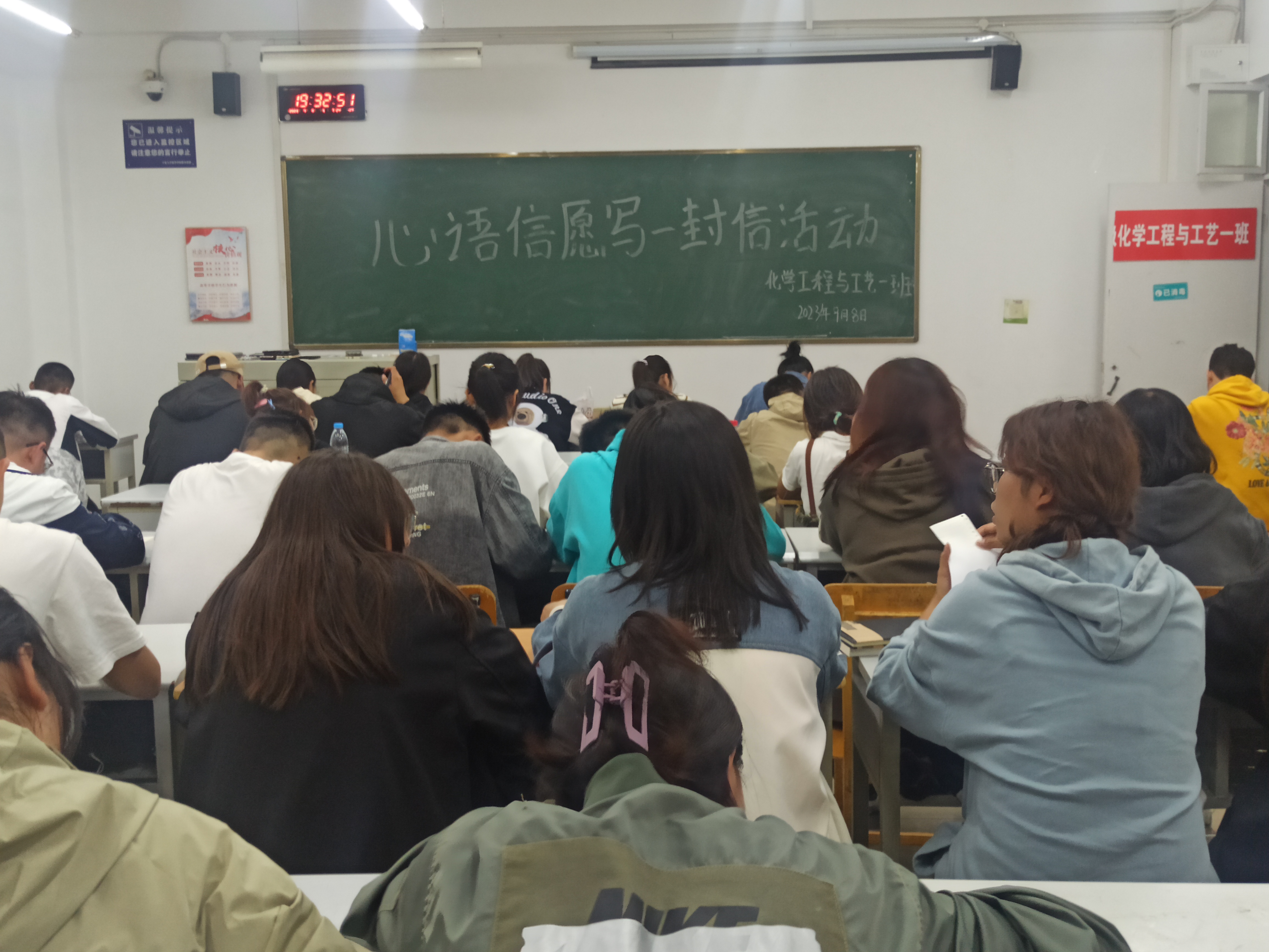 图片一.jpg
