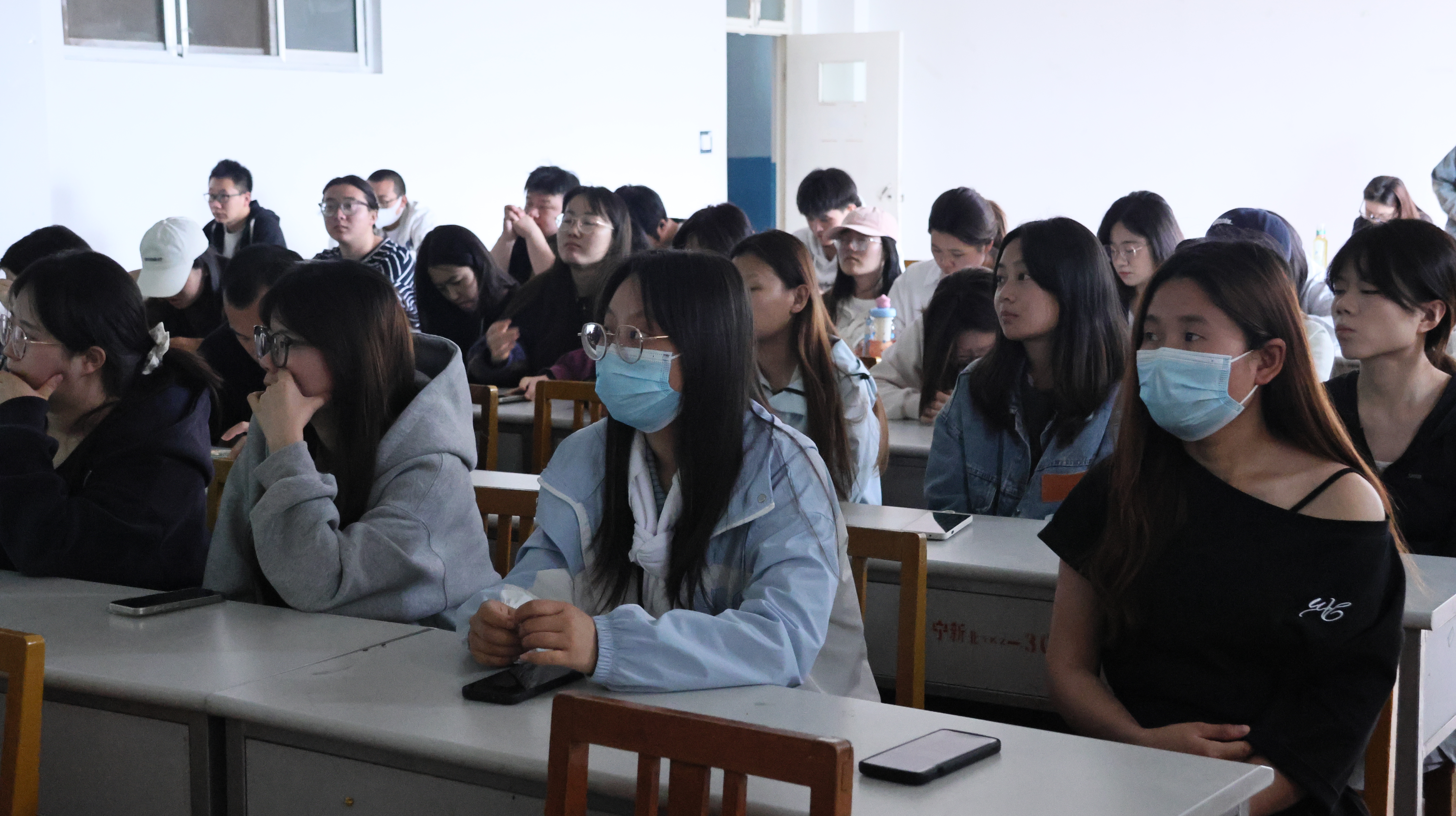 图2.JPG
