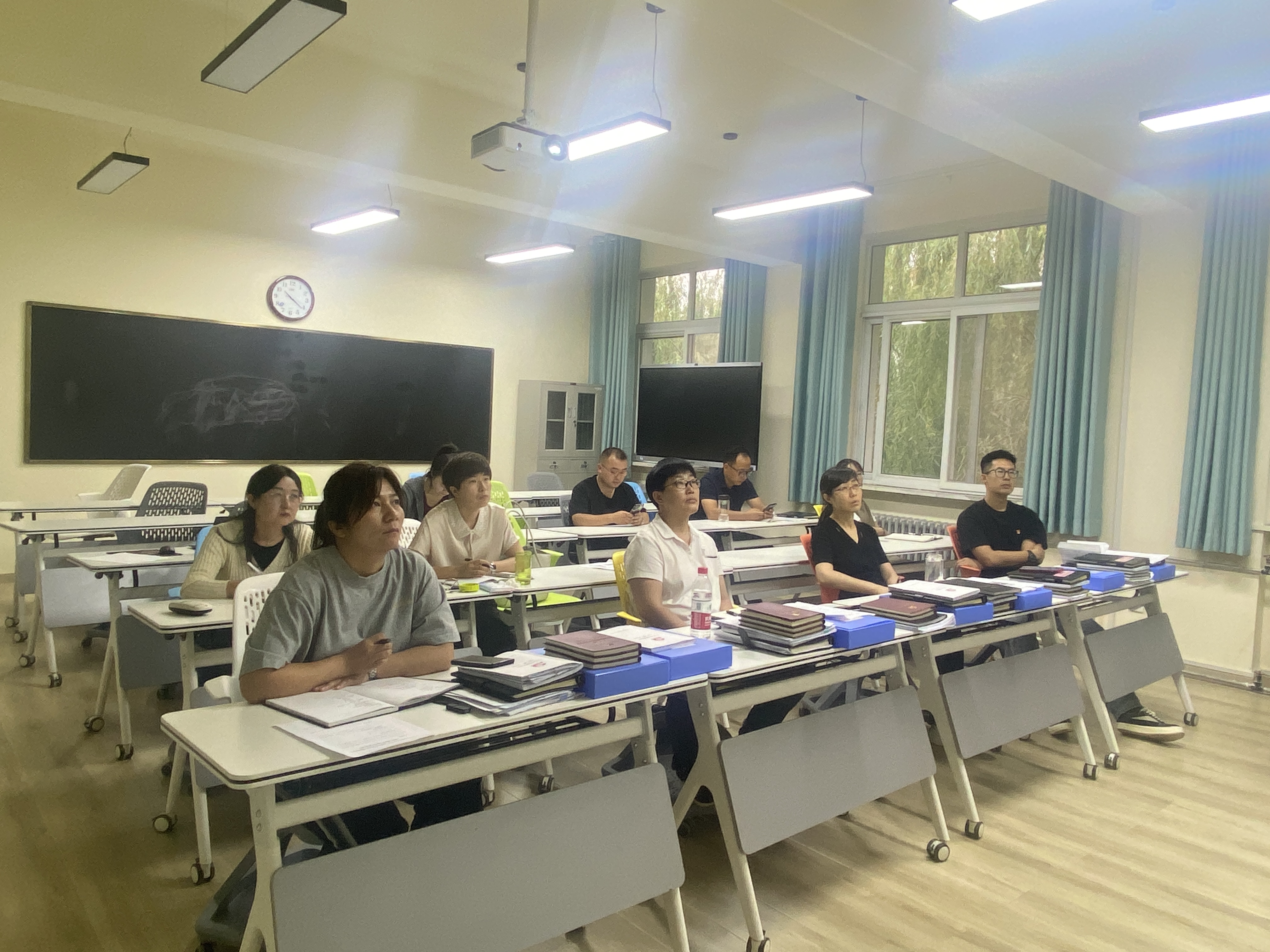 稳步落实.jpg